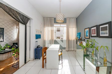 Sala 2 de apartamento para alugar com 2 quartos, 117m² em Alto Barroca, Belo Horizonte