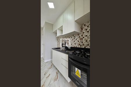 Cozinha de apartamento para alugar com 2 quartos, 40m² em Usina Piratininga, São Paulo