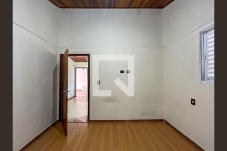 Quarto de casa à venda com 2 quartos, 119m² em Parque Maria Domitila, São Paulo