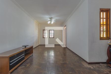 Sala de casa à venda com 3 quartos, 205m² em Itapoã, Belo Horizonte