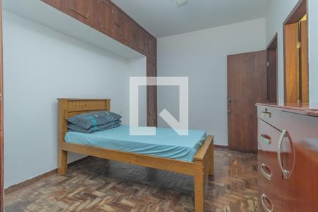 Quarto 2 de casa à venda com 3 quartos, 205m² em Itapoã, Belo Horizonte