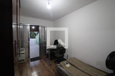 Casa à venda com 156m², 3 quartos e 2 vagas Casa à venda com 156m², 3 quartos e 2 vagasQuarto