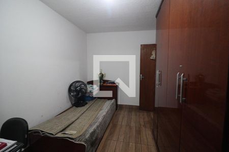 Casa à venda com 156m², 3 quartos e 2 vagas Casa à venda com 156m², 3 quartos e 2 vagasQuarto