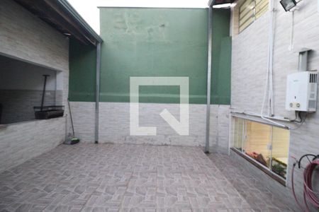 Casa à venda com 156m², 3 quartos e 2 vagas Casa à venda com 156m², 3 quartos e 2 vagasQuintal
