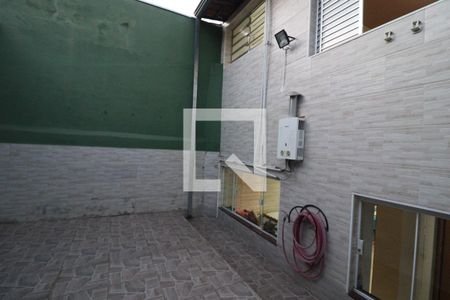 Casa à venda com 156m², 3 quartos e 2 vagas Casa à venda com 156m², 3 quartos e 2 vagasQuintal