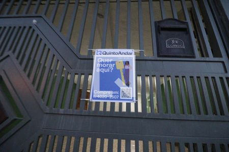 Casa à venda com 156m², 3 quartos e 2 vagas Casa à venda com 156m², 3 quartos e 2 vagasPlaca