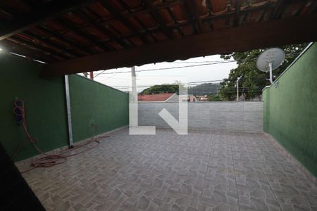 Casa à venda com 156m², 3 quartos e 2 vagas Casa à venda com 156m², 3 quartos e 2 vagasSacada