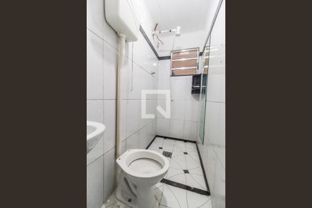 Banheiro de casa para alugar com 1 quarto, 40m² em Vila Engenho Novo, Barueri