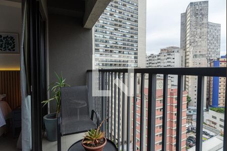 Varanda de kitnet/studio para alugar com 1 quarto, 25m² em Bela Vista, São Paulo