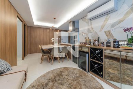 Sala de apartamento à venda com 3 quartos, 175m² em Vila Gumercindo, São Paulo