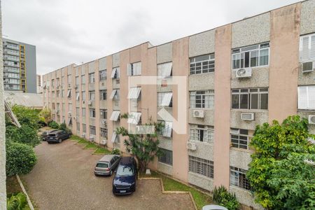 Vista de apartamento à venda com 2 quartos, 70m² em Medianeira, Porto Alegre