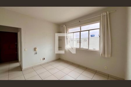 Sala  de apartamento à venda com 1 quarto, 40m² em Floresta, Belo Horizonte