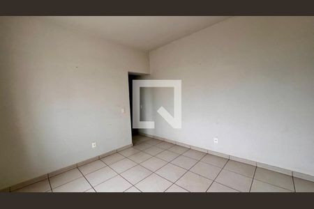 Sala  de apartamento à venda com 1 quarto, 40m² em Floresta, Belo Horizonte