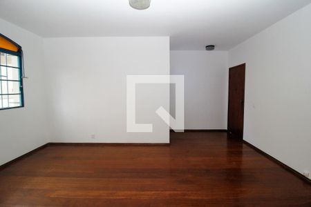 Apartamento à venda com 4 quartos, 140m² em Vila Barragem Santa Lucia, Belo Horizonte