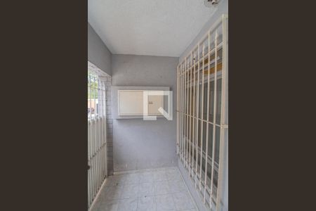 Varanda de casa para alugar com 2 quartos, 120m² em Jardim Miriam, São Paulo