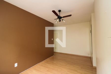 Sala de apartamento para alugar com 3 quartos, 70m² em Cristal, Porto Alegre