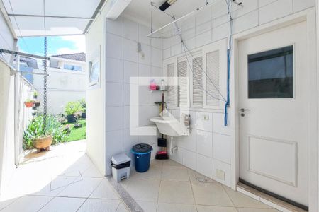 Casa de condomínio para alugar com 349m², 4 quartos e 6 vagas Casa de condomínio para alugar com 349m², 4 quartos e 6 vagasCozinha / Lavanderia