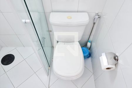 Casa de condomínio para alugar com 349m², 4 quartos e 6 vagas Casa de condomínio para alugar com 349m², 4 quartos e 6 vagasBanheiro da Suíte 1