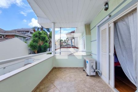 Casa de condomínio para alugar com 349m², 4 quartos e 6 vagas Casa de condomínio para alugar com 349m², 4 quartos e 6 vagasSuíte 3