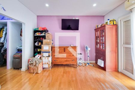 Casa de condomínio para alugar com 349m², 4 quartos e 6 vagas Casa de condomínio para alugar com 349m², 4 quartos e 6 vagasSuíte 3