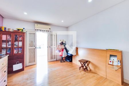 Casa de condomínio para alugar com 349m², 4 quartos e 6 vagas Casa de condomínio para alugar com 349m², 4 quartos e 6 vagasSuíte 3