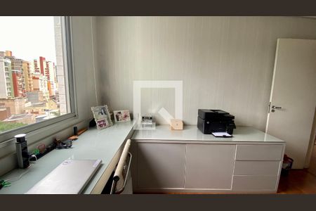 Quarto 2 de apartamento para alugar com 4 quartos, 135m² em Buritis, Belo Horizonte