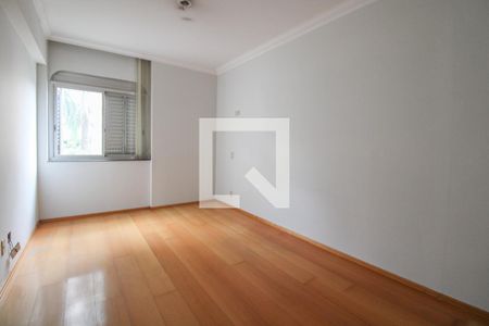 Quarto 1 de apartamento à venda com 4 quartos, 188m² em Cambuí, Campinas