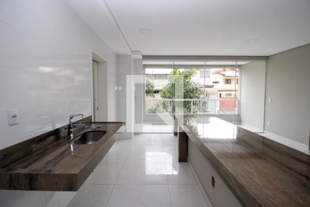 Sala/Cozinha de apartamento à venda com 3 quartos, 170m² em Tirol (barreiro), Contagem