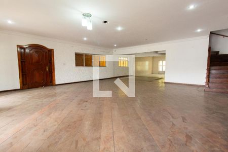 Sala de casa para alugar com 4 quartos, 500m² em Vila Ré, São Paulo