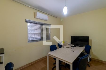 Casa para alugar com 4 quartos, 350m² em Jardim Popular, São Paulo