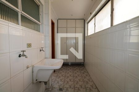 Apartamento à venda com 137m², 3 quartos e 1 vaga Apartamento à venda com 137m², 3 quartos e 1 vagaÁrea de Serviço