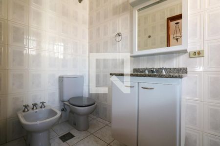 Apartamento à venda com 137m², 3 quartos e 1 vaga Apartamento à venda com 137m², 3 quartos e 1 vagaBanheiro da Suíte