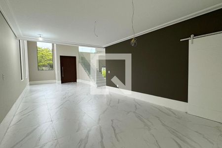 Sala de casa de condomínio à venda com 4 quartos, 556m² em Colinas da Anhanguera, Santana de Parnaíba