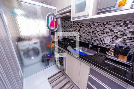 Cozinha de apartamento à venda com 2 quartos, 48m² em Jardim Castelo, São Paulo