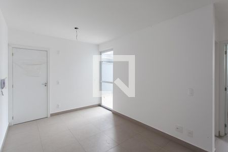 Sala de apartamento à venda com 2 quartos, 150m² em Santa Monica, Belo Horizonte