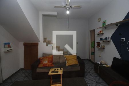 Sala de TV de casa à venda com 3 quartos, 200m² em Vila Matilde, São Paulo