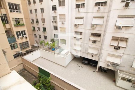 Vista da Sala de apartamento à venda com 1 quarto, 45m² em Copacabana, Rio de Janeiro