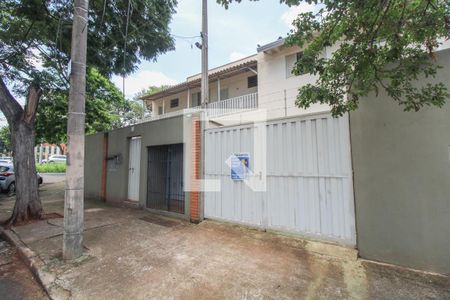 Studio para alugar com 30m², 1 quarto e sem vaga Studio para alugar com 30m², 1 quarto e sem vagaFachada