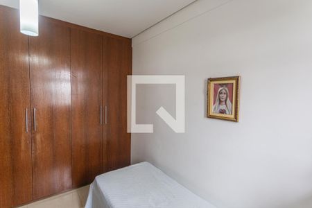 Quarto 1 de apartamento à venda com 3 quartos, 90m² em Sagrada Família, Belo Horizonte