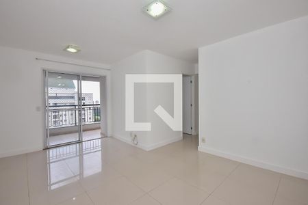 Sala de apartamento para alugar com 3 quartos, 69m² em Vila Suzana, São Paulo