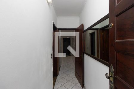 Corredor da cozinha de casa à venda com 3 quartos, 280m² em Jardim Guanca, São Paulo