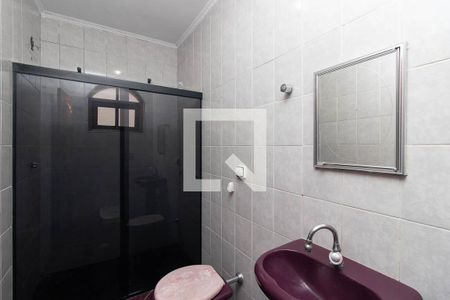 Banheiro Social de casa à venda com 3 quartos, 280m² em Jardim Guanca, São Paulo