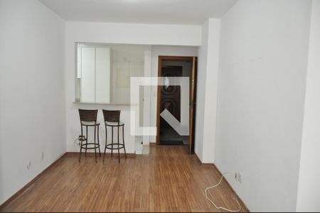 Sala de apartamento para alugar com 2 quartos, 65m² em Piedade, Rio de Janeiro