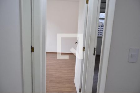 Corredor de apartamento para alugar com 2 quartos, 65m² em Piedade, Rio de Janeiro