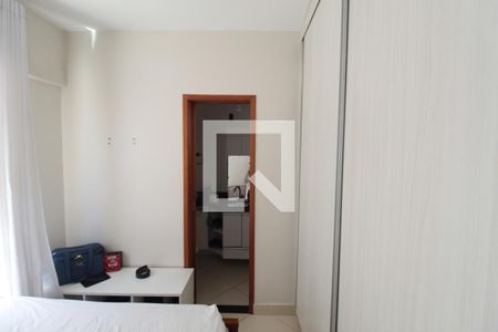 Suite de apartamento para alugar com 2 quartos, 142m² em Planalto, Belo Horizonte