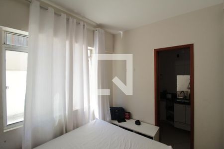 Suite de apartamento para alugar com 2 quartos, 142m² em Planalto, Belo Horizonte