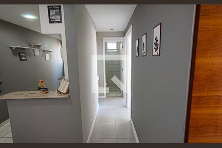 corredor de apartamento para alugar com 2 quartos, 52m² em Taquara, Rio de Janeiro