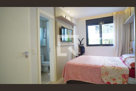 Quarto suite de apartamento para alugar com 3 quartos, 125m² em Agronômica, Florianópolis