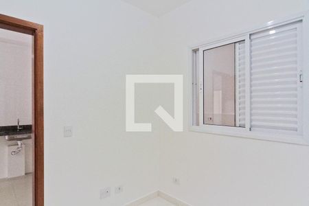 Quarto 2 de apartamento para alugar com 2 quartos, 40m² em Jardim Mangalot, São Paulo