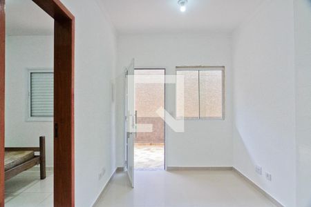 Sala de apartamento para alugar com 2 quartos, 40m² em Jardim Mangalot, São Paulo